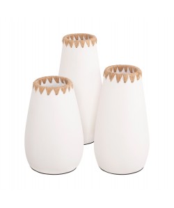 ΣΕΤ 3ΤΜΧ ΔΙΑΚΟΣΜΗΤΙΚΑ ΒΑΖΑ HM4373 ΤΕΡΑΚΟΤΑ ΣΕ ΛΕΥΚΟ ΜΕ ΠΛΕΞΗ ΨΑΘΑΣ ΣΤΟ ΣΤΟΜΙΟ