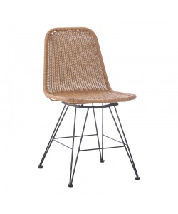 Καρέκλα Pamela pakoworld pe rattan σε φυσική απόχρωση και μαύρα μεταλλικά πόδια 44x58x82εκ