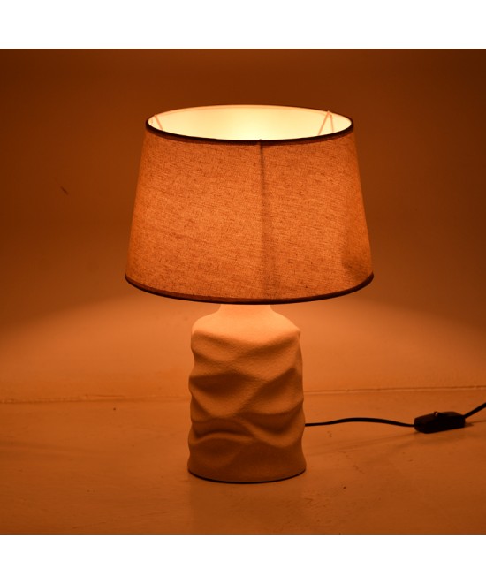 Επιτραπέζιο φωτιστικό Wabbi Inart Ε27 κεραμικό σε μπεζ απόχρωση Φ28x41εκ