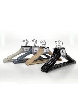 Σετ Κρεμάστρες Ξύλο Σε 4 Χρώματα Σετ Κρεμάστρες Ξύλο Σε 4 Χρώματα